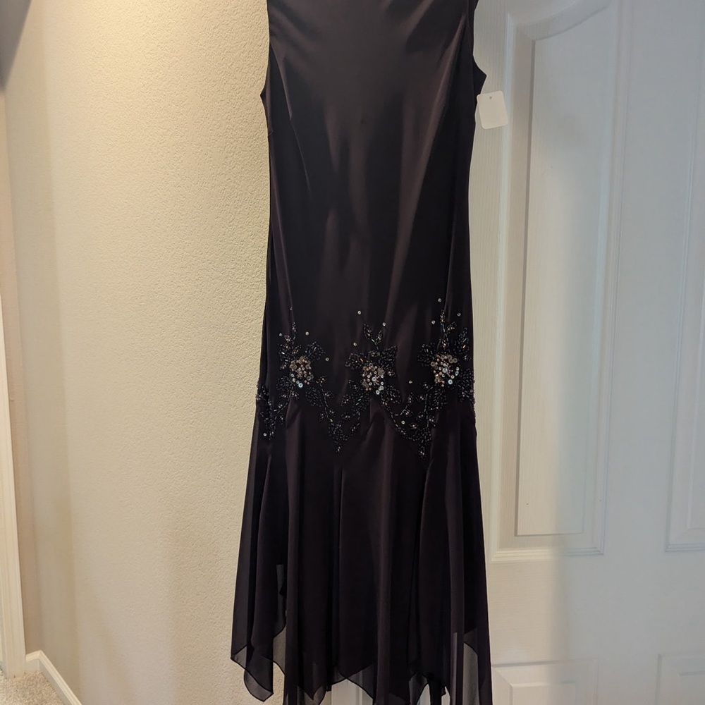 Elegant Black Sleeveless Dress
